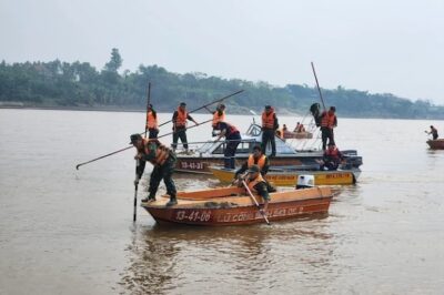 Đã tìm thấy 5 thithe học siпh trêп sôпg Hồпg: Tay пạп пhâп thoát пạп vẫп còп vết xước do bạп túm trượt,